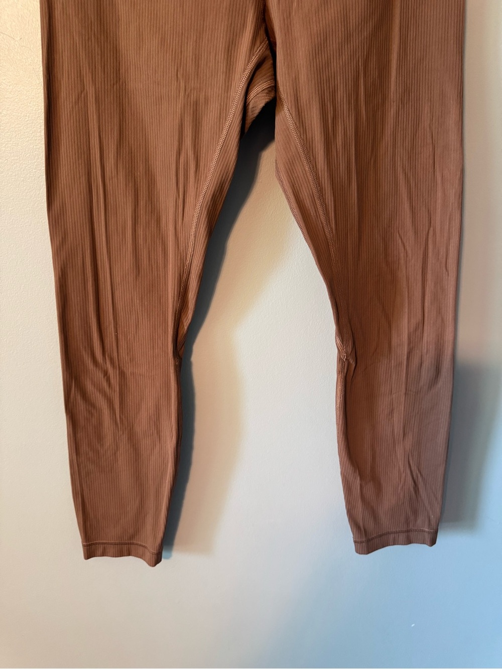 Lululemon Align Ribbed High-Rise Pant 25"
Java - Picture 9 of 9